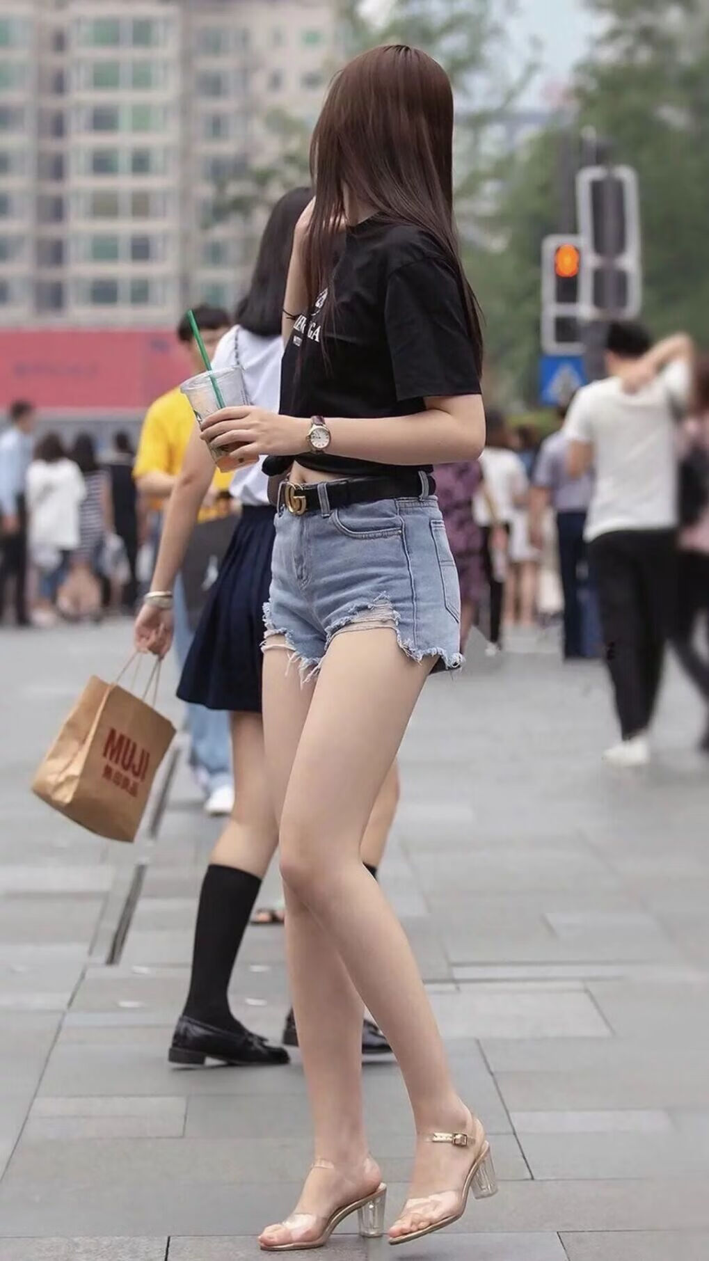 明星助阵，台球赛事受关注度飙升，明星打台球